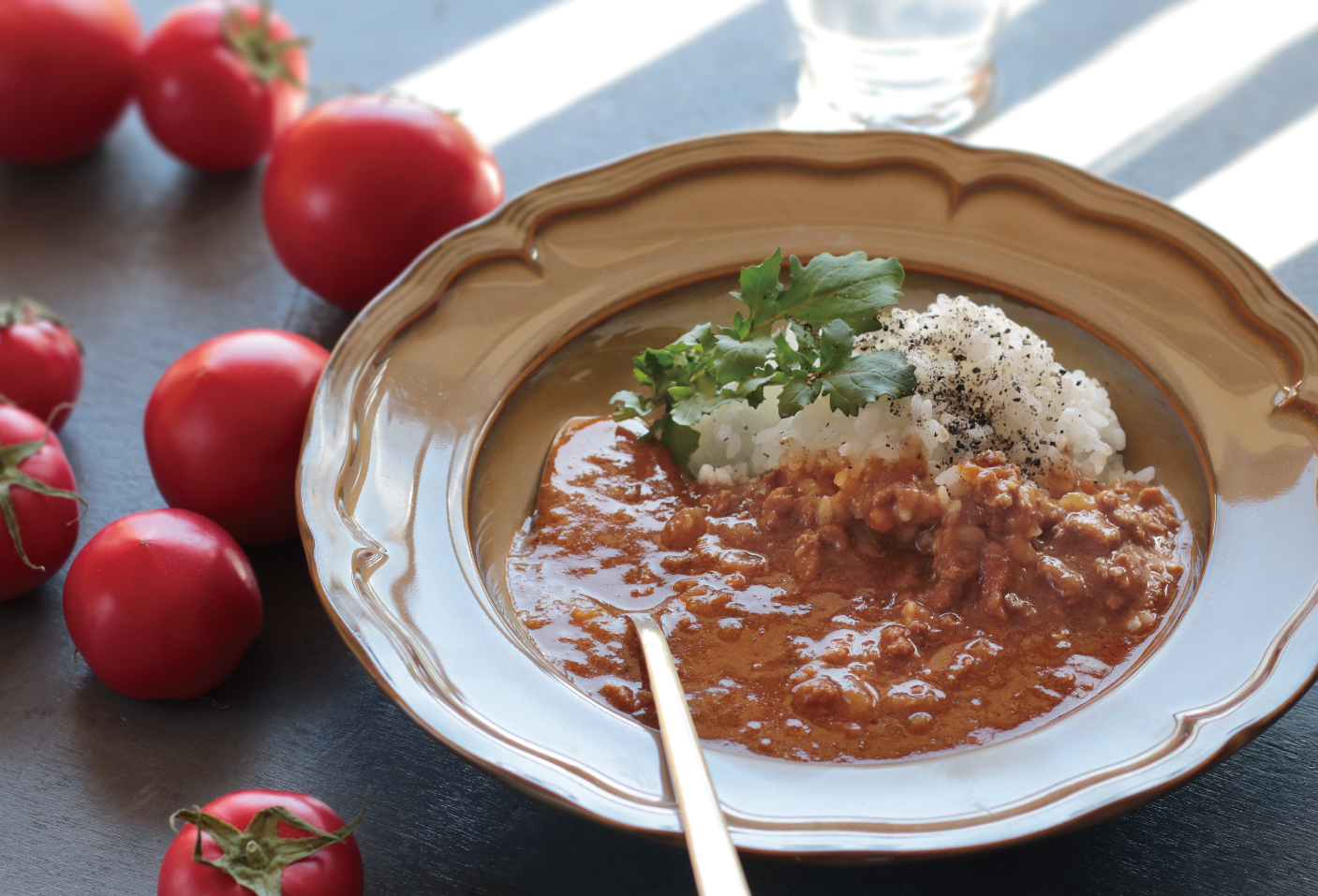 トマトキーマカレー 国産粗びき肉と香味野菜